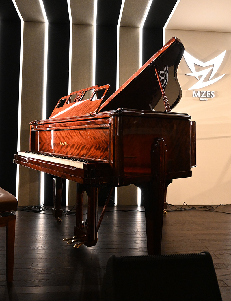 グランドピアノ KAWAI Art Model Grand Piano